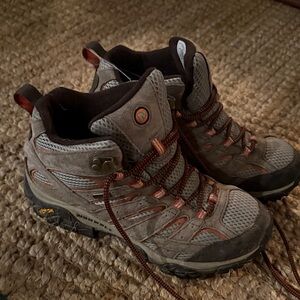Merrell Gray and Brown Athletic Hiking Shoes Women’s Gently Used, great support
